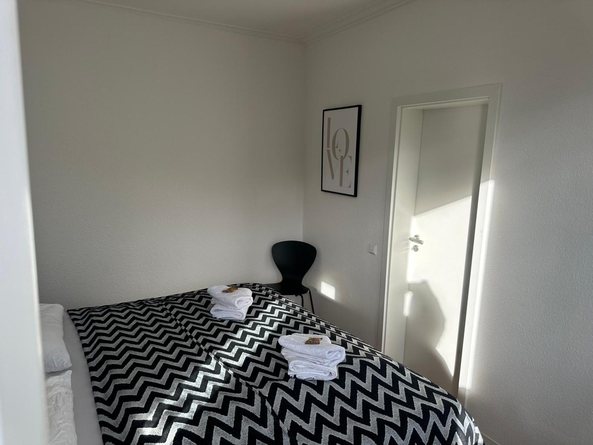 Stylisches Apartment Mit Grossem Tageslichbad Am Marktplatz 레온베르크 외부 사진