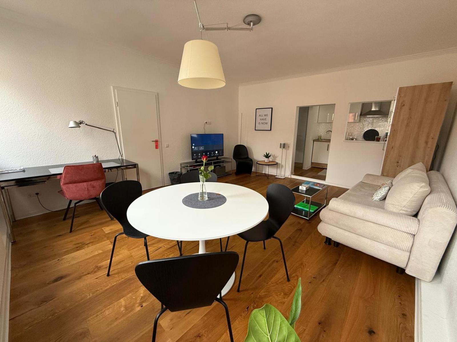 Stylisches Apartment Mit Grossem Tageslichbad Am Marktplatz 레온베르크 외부 사진