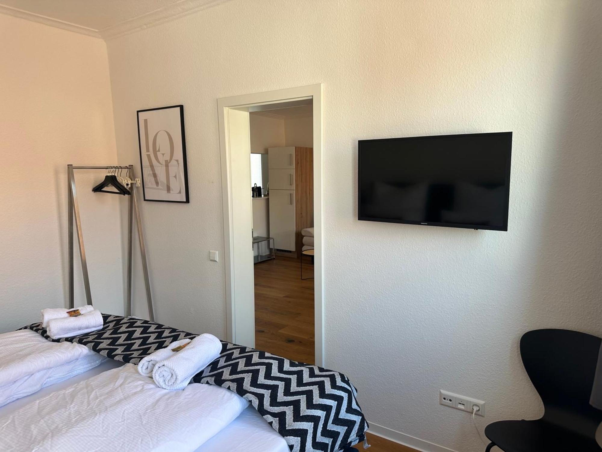 Stylisches Apartment Mit Grossem Tageslichbad Am Marktplatz 레온베르크 외부 사진